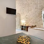 Eclissi לינה וארוחת בוקר